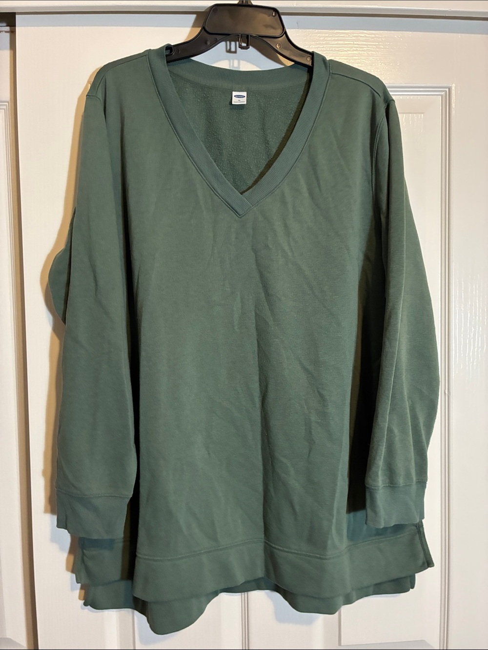 Old Navy Women's V-Neck Sweatshirt in Olive